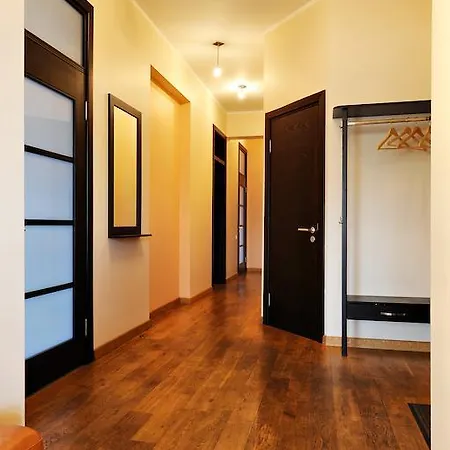 Apartament Raina Lux *