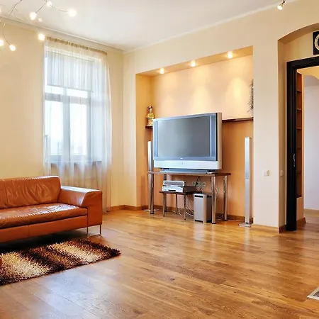 Raina Lux Apartment Riga