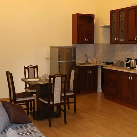 Raina Lux Apartment Riga