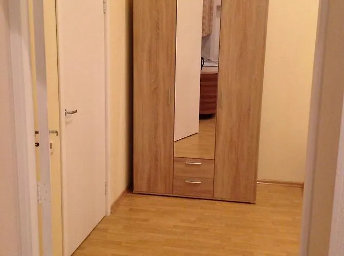 Raina Lux 아파트 *