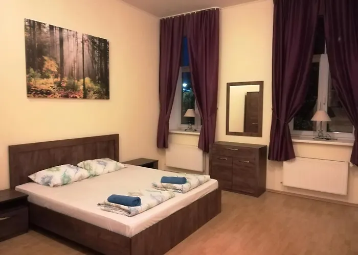 Raina Lux 아파트 리가